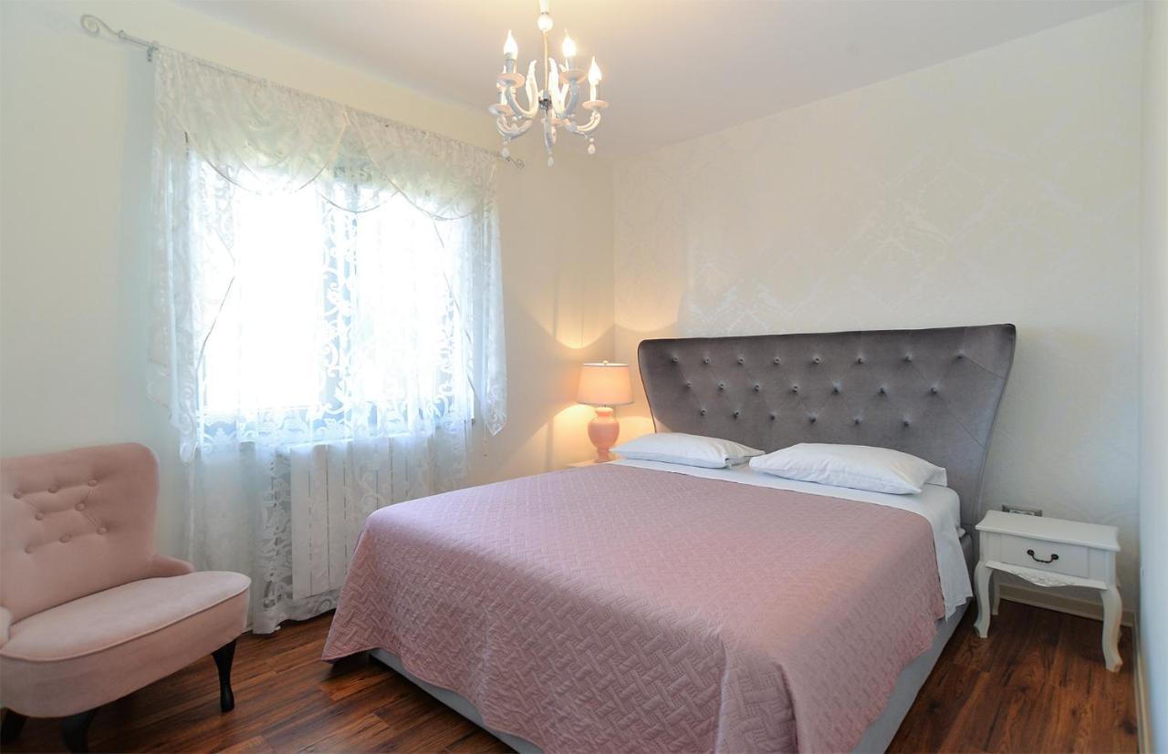 Apartments Marija 1089 포레치 외부 사진
