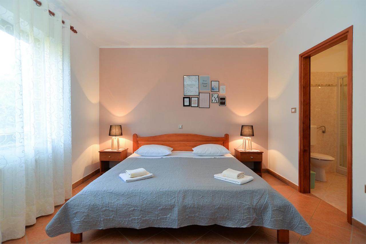 Apartments Marija 1089 포레치 외부 사진