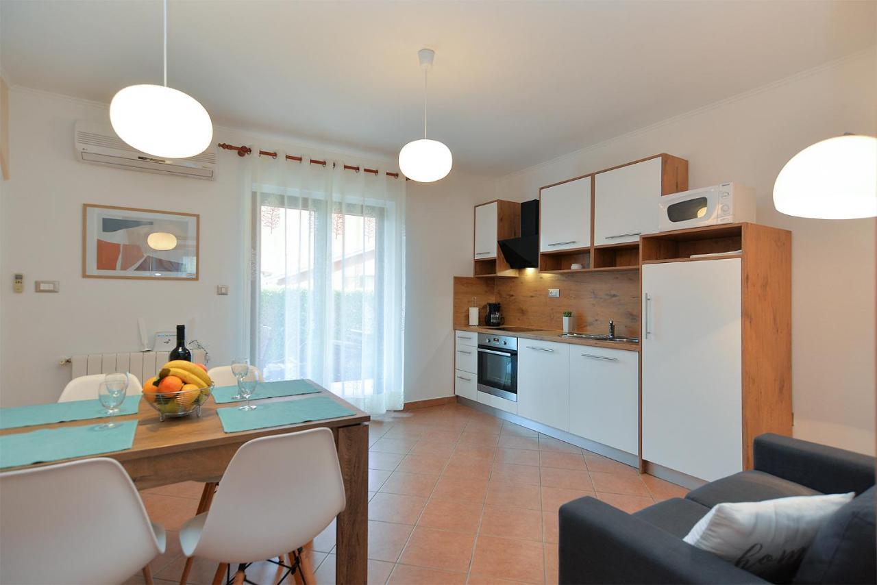 Apartments Marija 1089 포레치 외부 사진