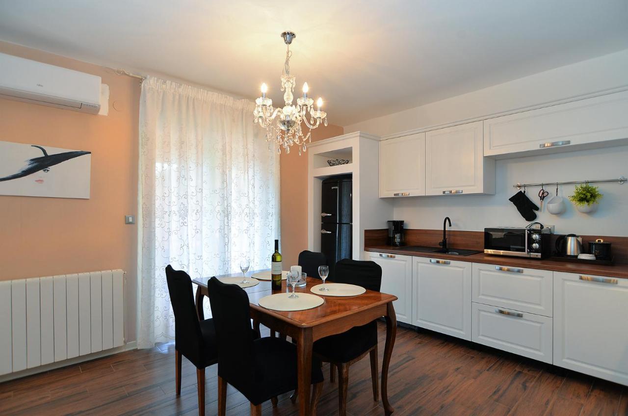 Apartments Marija 1089 포레치 외부 사진