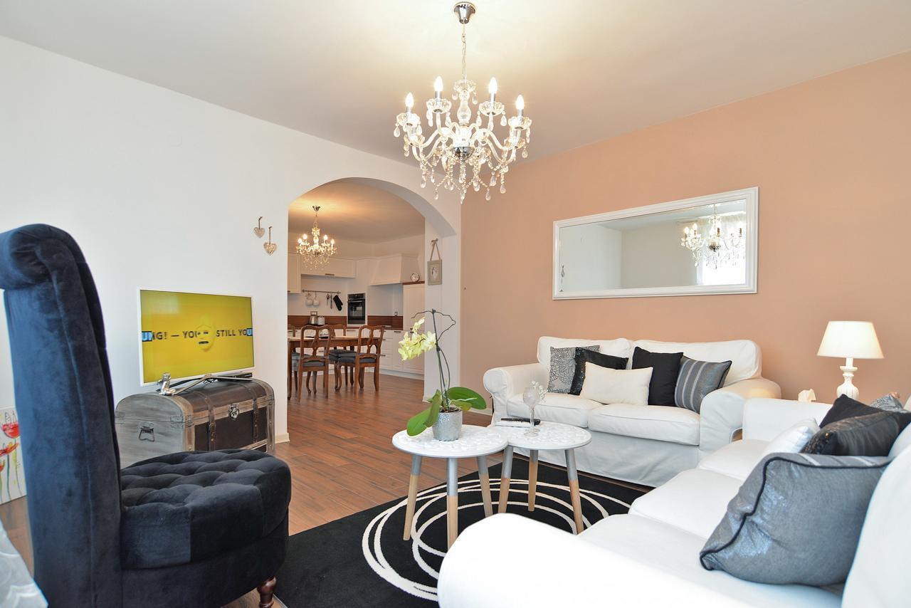 Apartments Marija 1089 포레치 외부 사진