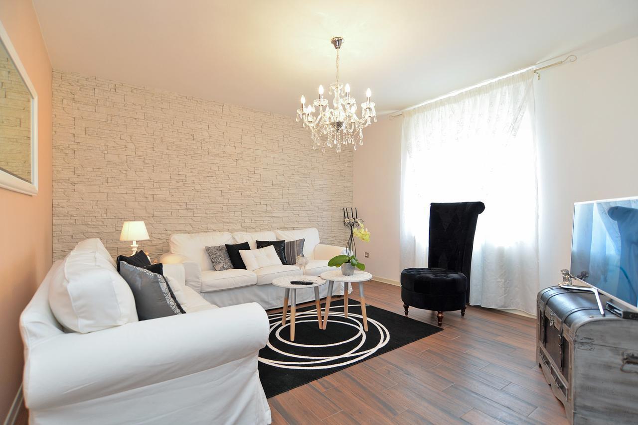 Apartments Marija 1089 포레치 외부 사진